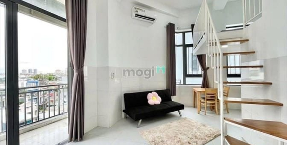 Nhà hàng - Khách sạn: Cho thuê CHDV Duplex ban công rộng - Full NT ngay ĐH Văn H