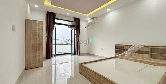 Nhà hàng - Khách sạn: CHDV 1 PN Ban công mới 100% / Full NT / HOÀ BÌNH / ĐẦM SE