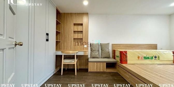 Nhà hàng - Khách sạn: Căn hộ luxury - full nội thất , cửa sổ - sang trọng hiện đ