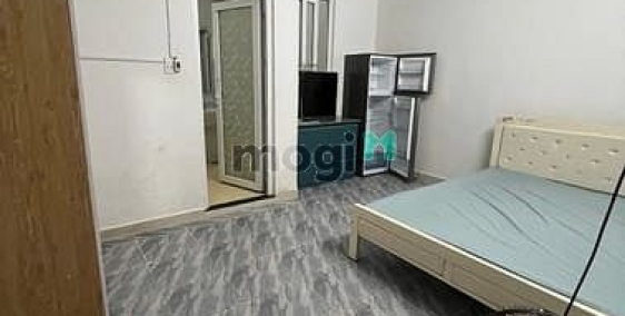 Nhà hàng - Khách sạn: Căn hộ cao cấp giá rẻ- full nội thất -có cửa sổ