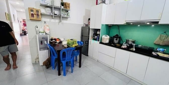 Bán nhà riêng: Xe hơi ngủ trong nhà, gần Lotte Mart Quận 7, dài 22m, giá nhỉnh 5