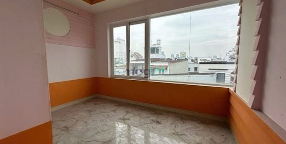 Bán nhà riêng: Quận 8 bán 4 tầng, 102m2, 6phòng ngủ, gần Quận 5, Parc Mall, 7.x 