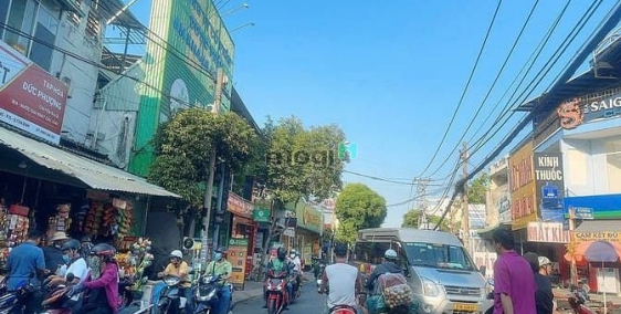 Bán nhà riêng: Bán nhà Phạm Văn Bạch P15 Tân Bình 4,2x24m x 3 tầng gần chợ chỉ 7