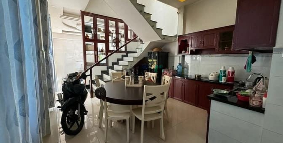 Bán nhà riêng: Bán nhà HXT thông Lũy Bán Bích, Tân Phú, 117m², 3 tầng, gần BV 13