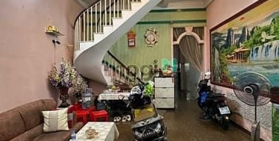 Bán nhà riêng: HXH - Hoàng Sa Thông Lý Chính Thắng Quận 3 - DT: 4.5x22m - Chỉ 11