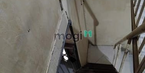 Bán nhà riêng: Bán nhà gần chợ Bà Chiểu, Đinh Tiên Hoàng chỉ 100 triệu/m2