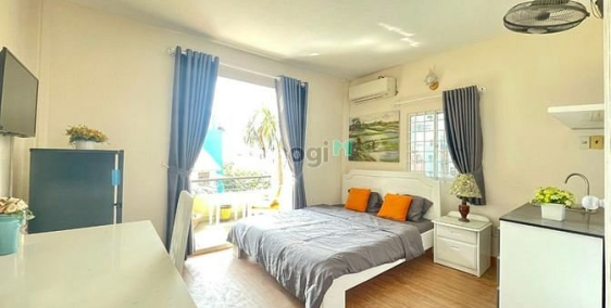 Phòng trọ: Balcony ngay Hàng Xanh gần Đại học UEF, Hutech, Hồng Bàng, Thủy Lợi