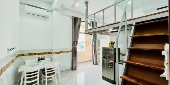 Phòng trọ: Duplex - Full Nội Thất - Ban Công - Ngay Lotte Nguyễn Văn Lượng