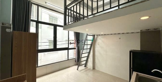 Phòng trọ: Cho Thuê Căn Gác Cửa Sổ Đầy Đủ Nội Thất Mới Gần Đại Học Văn Hiến