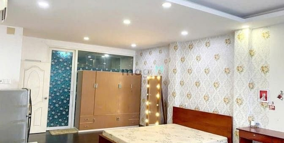 Phòng trọ: Phòng Toilet riêng, Máy Lạnh, Full phụ tùng, ~27Mv, Hẻm xe hơi 1 xẹt