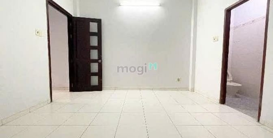 Phòng trọ: Sang nhượng phòng trọ ngay chợ Thạch Đà