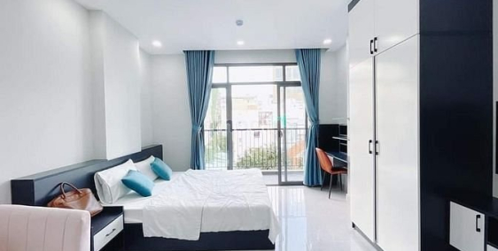 Phòng trọ: Căn hộ cho thuê ngay hàng xanh - Tiện đi quận 1 - Ngay Huỳnh Mẫn Đạt