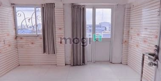 Phòng trọ: Phòng có  BanCông Cách Đại Học HUIT 50m - Aeon Tân Phú 2km - Etown 2k