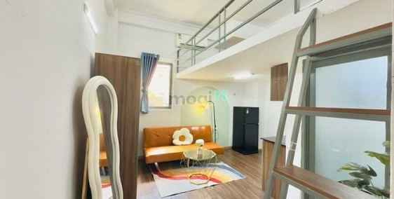 Phòng trọ: Phòng Có Gác Cửa Sổ ở Được 3 - 4 Bạn ở Võ Oanh gần ĐH GTVT Bình Thạnh