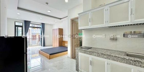 Phòng trọ: Căn hộ studio ban công , cửa sổ máy giặt riêng ngay khu nhà họ Lê