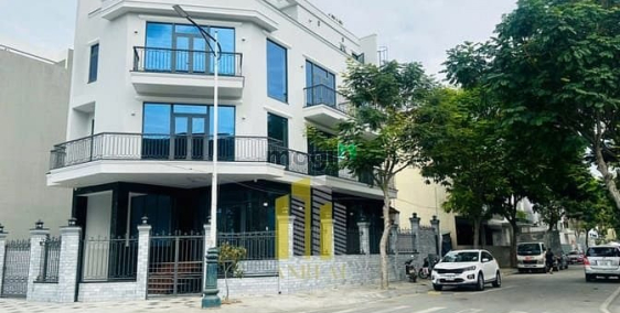 Văn phòng: Tòa Văn Phòng Góc 2 Mặt Tiền Đường Bát Nàn Giá 80 Triệu