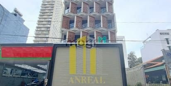 Văn phòng: Tòa Văn Phòng Hầm 7 Lầu Thang Máy , DT 1300m2 - Có PCCC