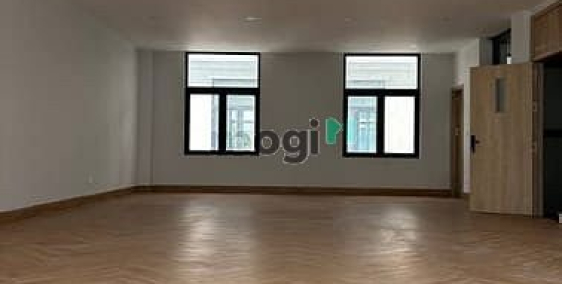 Văn phòng: Cho thuê tầng văn phòng 70m2, có máy lạnh, sàn gỗ, nhà vệ sinh