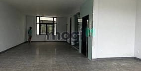 Văn phòng: Cho thuê tầng 1 kế tầng trệt nhà phố vinhomes grand park giá tốt nhất