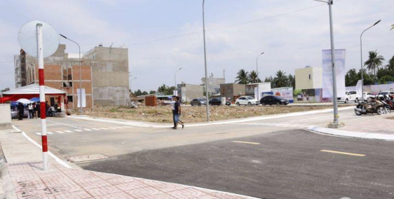 Sang nhượng gấp lô đất ngay MT Hưng Nhơn, Bình Chánh.100m2=3.5tỷ.SHR