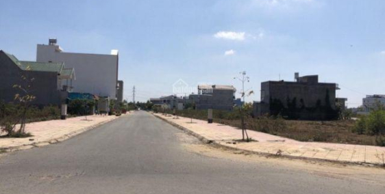 Cần bán nhanh 1 lô 92,5m2 hướng đông nam, sau lưng đường lớn 32m tại kdc An Thuận bán nhanh cho khách thiện chí 0868.29.29.39