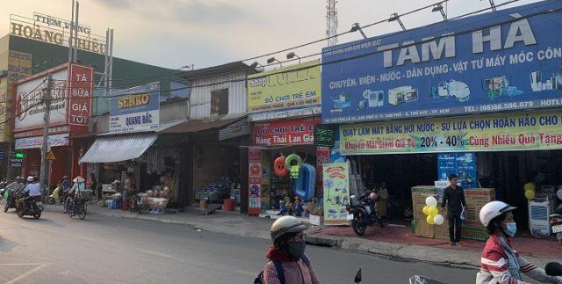 Bán nhà KINH DOANH, MẶT PHỐ Phương Mai, Đống Đa 77m2, MT 4.4m, 4.9 tỷ LH: 0972957451