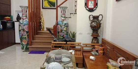 Bán gấp nhà phố Lê Thanh Nghị 40m2, 5 tầng, 3.6 tỷ