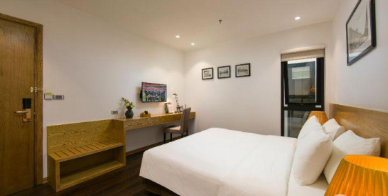 Nhà mặt phố Hàng Dầu view hồ 7 tầng thang máy, 110m2, mặt tiền 5m, 60 tỷ