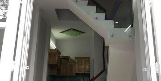 Bán nhà 1L 1T vừa xây mới đúc tấm kiên cố ngay sau lưng chợ Bà Điểm, Hóc Môn.