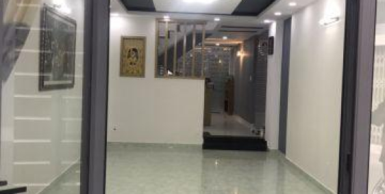 Bán nhà ngay đường Đồng Đen, P11, TB.DT 50m2, 2 lầu BTCT. DT 5x10