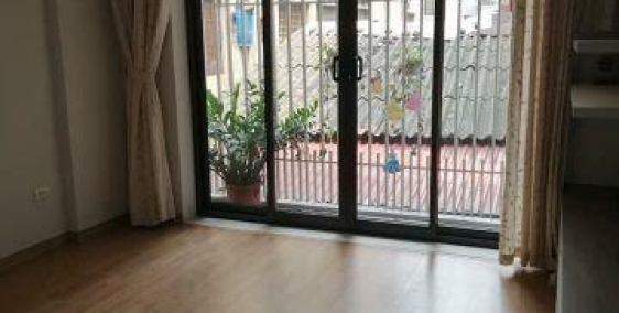 Nhà đẹp phố Nguyễn Viết Xuân, Thanh Xuân, ô tô đỗ cửa, có thể kinh doanh, DT 42m2, 5 tầng, giá 5,5