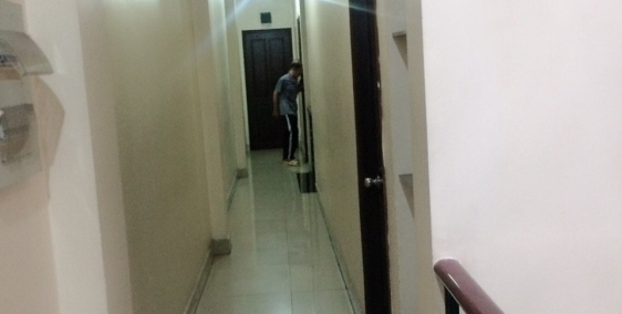 Bán  KS MT khu Bàu Cát, TB.Dt 4x28m,  KC 6 lầu. Hiện thu nhập 150tr/tháng.