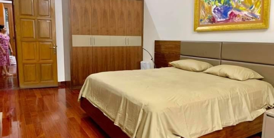 nhà mặt ngõ to nhất phố ở thôi cũng đã tuyệt rồi.