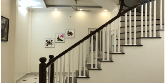 Bán nhà ngõ 61 Lạc Trung khu phân lô VIP, DT 70m2x5T MT 5m, 2 mặt đường trước sau rộng 8m giá 7.9 tỷ