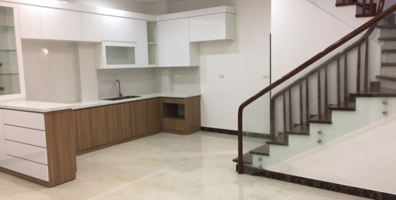 Bán nhà lô góc 50m2x5T khu phân lô Viện Quân Y 108 Vĩnh Tuy, MT 6m ô tô 7 chỗ vào nhà giá 5.85 tỷ