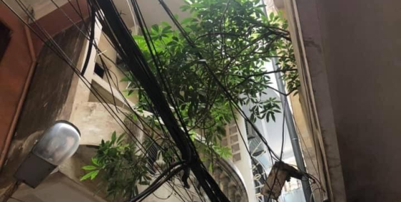 nhà ngõ phố Lò Đúc* ô tô đỗ cửa ngày đêm*