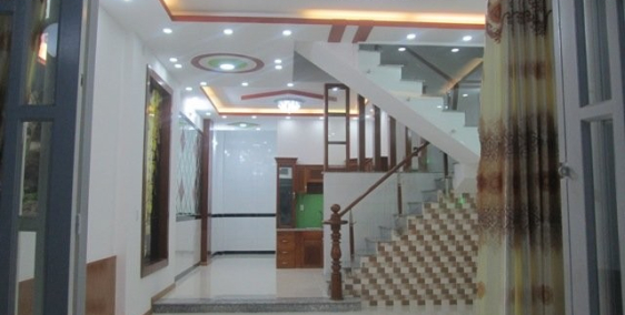 Bán nhà gần chợ hưng long- hương lộ 11, nhà đẹp mới xây