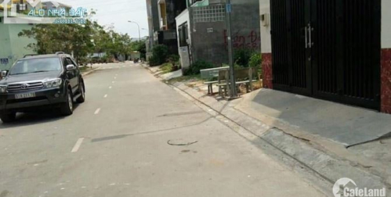 cần tiền đầu tư nhà hàng nên bán gấp lô đất thổ cư 100% giá 900tr shr