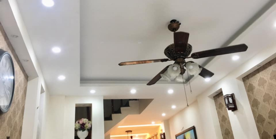 Phố Bồ Đề, đẹp, ngay hồ, ngõ ôtô, 50m2x5T, MT 4m, 4.1 tỷ có TL. 0968056423.