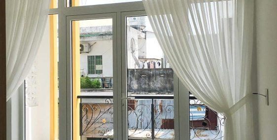 Bán gấp nhà HXH CMT8, P11, 1 trệt, 2 lầu, DT: 4x16m NH 4.12m giá 11.3 tỷ