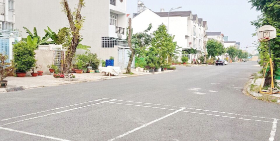 Bán nhà mặt tiền Đường Số 8 P. Tân Phong Quận 7