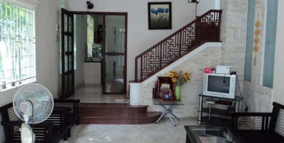 Bán nhà mặt tiền đường Nguyễn Trọng Tuyển, DT: 7m x 17m, XD: 3 lầu. Giá chỉ 22 t