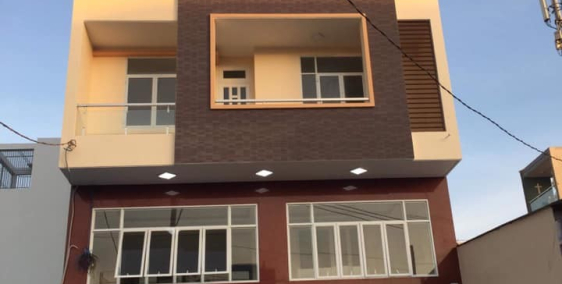 Bán gấp nhà 3 lầu hẻm KD Khuông Việt