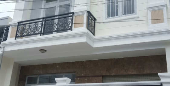 Nhà riêng Thủ Đức 1 trệt 3 lầu 70 m2 giá 7,6 tỷ. SHR chính chủ.