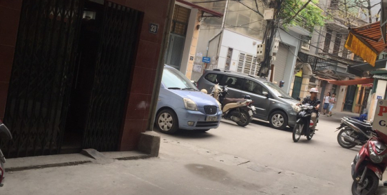 Nhà Lô Góc, Kinh Doanh, Ô tô quay đầu, Nguyễn Tuân, Thanh Xuân nhĩnh 3 tỷ. liên hệ : 0704179858