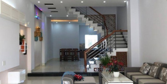 Bán nhà mặt ngõ Ngọc KHánh,Núi Trúc kinh doanh 35m2 giá 3,2 tỷ