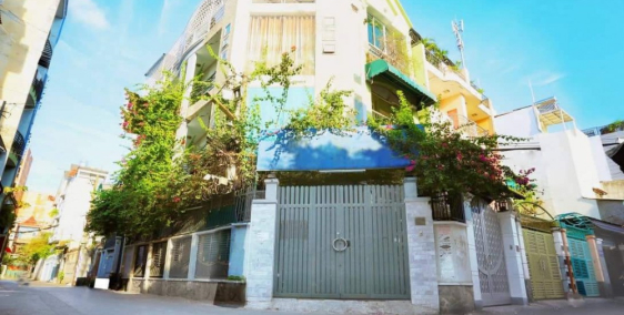 Siêu vị trí góc 2 mặt tiền hxh 4.5x18m, 3 lầu, hoàng hoa thám. Q.BT