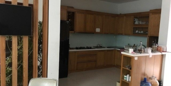 Bán nhà Nguyễn Văn Huyên, 50m,5T, 5.8 tỷ. Vị trí đẹp, ngõ ô tô.