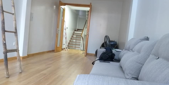 Bán gấp nhà, cách mặt phố cầu giấy 50m, nhà 45m x 6tầng chỉ 3,73 tỷ.