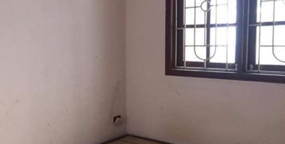 Bán nhà cuối ngõ 192 Lê Trọng Tấn 48m2, ô tô đỗ cổng. Giá 1,6 tỷ.